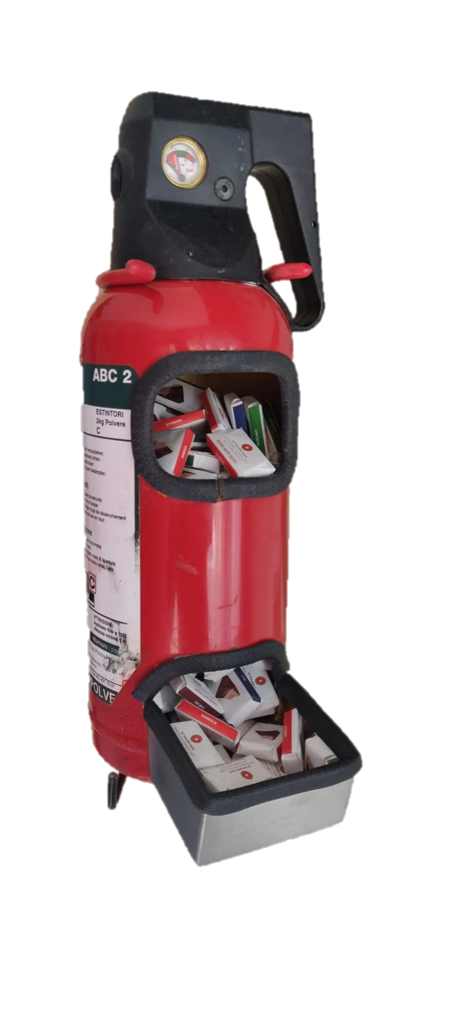 Zündholzbox aus einem umgebauten Handfeuerlöscher
